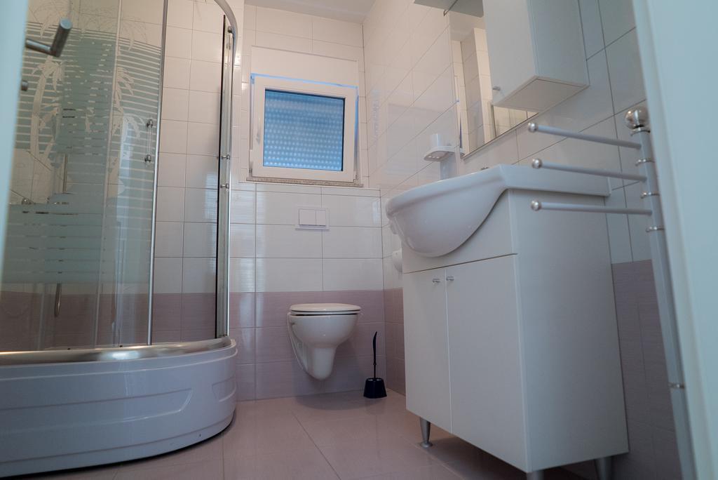 Apartmani Ruzica Makarska Esterno foto