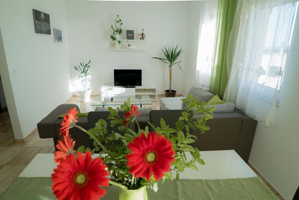 Apartmani Ruzica Makarska Esterno foto