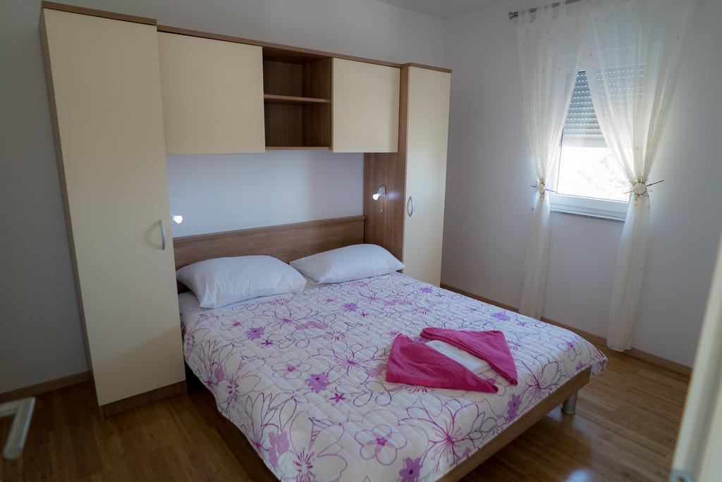 Apartmani Ruzica Makarska Esterno foto